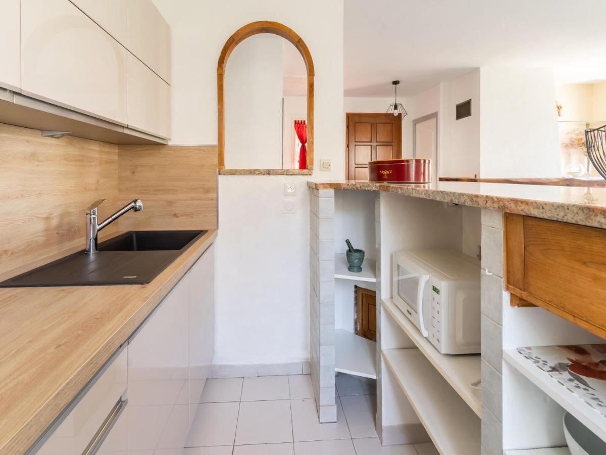 Cosy Holiday Home In Minerve With Garden Buitenkant foto